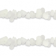 Abalorios chips Jade Blanco