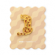 BY31&reg; Pin leopardo en una tarjeta Beige-marr&oacute;n-rojo-dorado