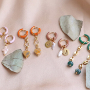 Set de inspiraciones Diseña pendientes de tendencia con pendientes criolla con esmalte