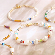 Set de inspiraciones Así se crea una colección de pulseras con los abalorios rocalla Preciosa