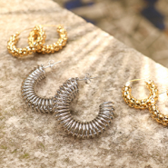 Set de inspiraciones Crea una colección llamativa con pendientes de acero inoxidable