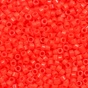 Abalorios Miyuki Delica's 11/0 Opaque vermillion red DB-727