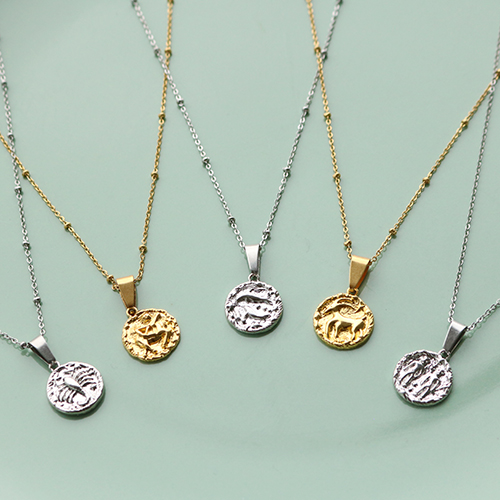 Con los Nuevos colgantes de lat&oacute;n TQ zodiaco podr&aacute;s crear collares y pendientes: