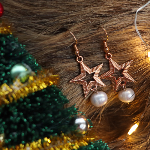 &iexcl;Insp&iacute;rate! Descubre aqu&iacute; c&oacute;mo hacer pendientes y pulseras con un ambiente navide&ntilde;o e invernal: