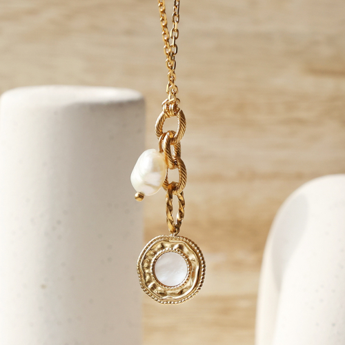 Ideas creativas con colgantes de acero inoxidable y concha para crear joyas