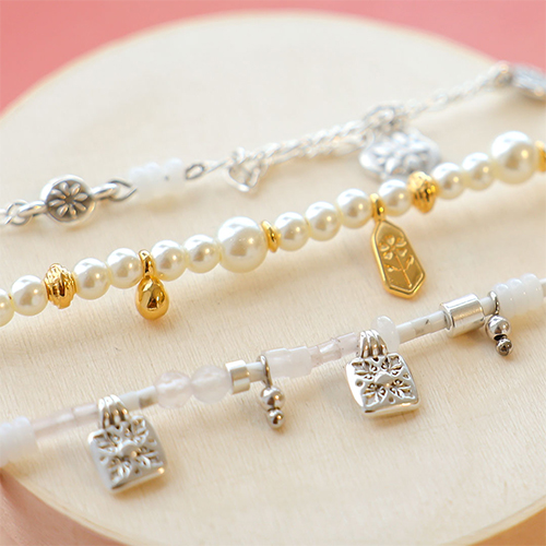 Inspiraci&oacute;n en joyer&iacute;a con colgantes met&aacute;licos DQ