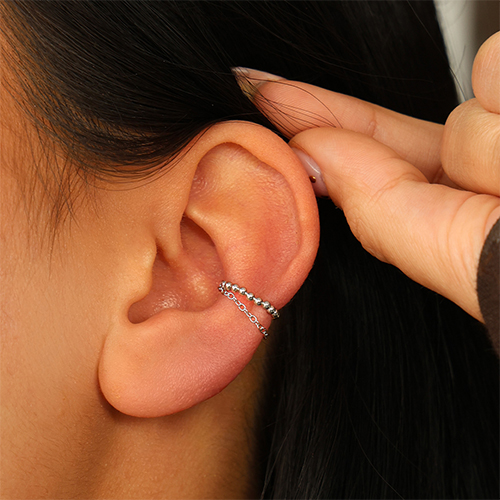 Colecci&oacute;n Statement con BY31&reg;: earcuffs con anilla(s) y pendientes de espiral