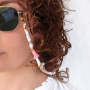 Alegres brazaletes, pulseras tobillera y cordones para gafas adornados con borlas para este verano