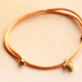 Puedes crear joyas personalizadas con los nuevos abalorios de letras de acero inoxidable: