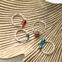 Crea pulseras y pendientes con mucho estilo con las nuevos abalorios cubo de piedras natural