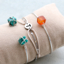 Crea pulseras y pendientes con mucho estilo con las nuevos abalorios cubo de piedras natural