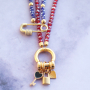 Estos pendientes, pulseras y collares los creas muy f&aacute;cil con los colgantes met&aacute;licos DQ: