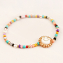 Insp&iacute;rate y haz joyas vibrantes y a la moda con los abalorios letras: