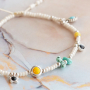 Aqu&iacute; descubre c&oacute;mo hacer joyer&iacute;a de moda con los abalorios, colgantes y entrepieza met&aacute;licas DQ