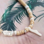 Crea pulseras y collares veraniegos con diversos abalorios de cer&aacute;mica DQ Griegos