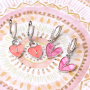 Dise&ntilde;a los mejores collares y pendientes con los nuevos colgantes de resina en metal de lat&oacute;n