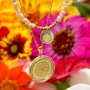 Ponte creativa y crea bonitos sets de joyer&iacute;a con esta colecci&oacute;n Flor de Nacimiento
