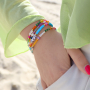 Ponte creativa con abalorios facetados para una colecci&oacute;n de verano