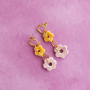 Manos a la obra con las flores de cer&aacute;mica DQ griega para joyer&iacute;a elegante
