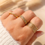Ideas para combinar anillos de acero inoxidable ya listos