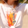Crea divertidos collares y pulseras con colgantes de coraz&oacute;n de acero inoxidable