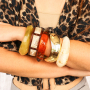 Insp&iacute;rate con pulseras de resina y metal